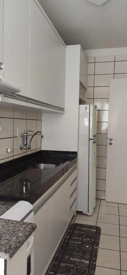 Agradavel Apto De 2 Quartos, 2 Banheiros, Sacada Com Churrasqueira, Garagem Privativa Em Balneário Camboriú 0*,  Brasil