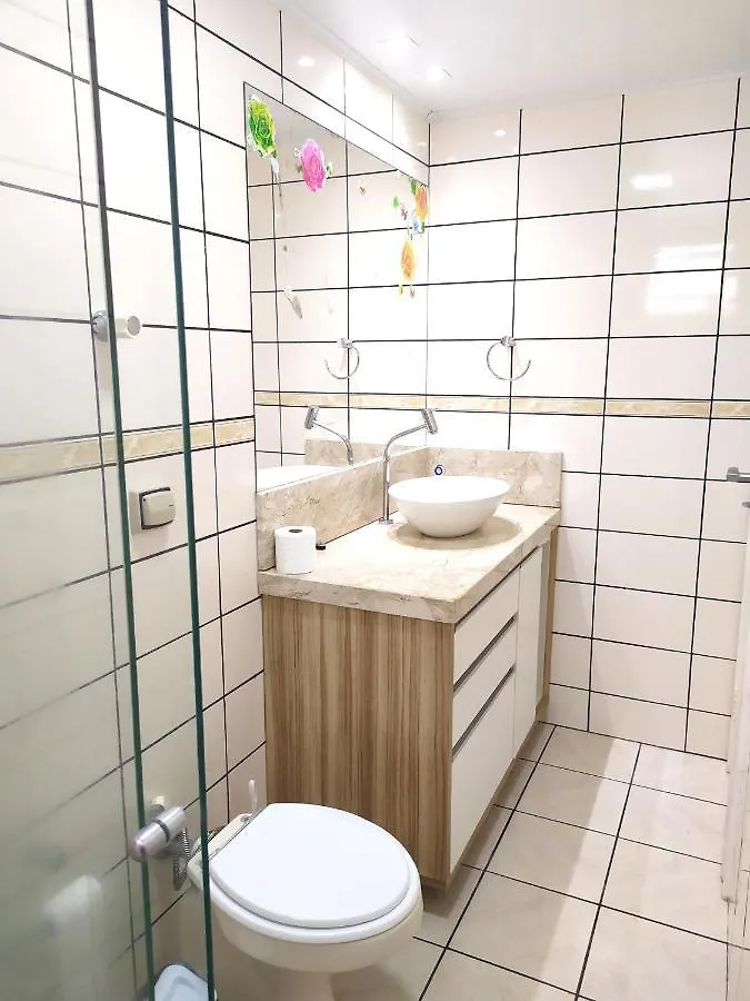 Agradavel Apto De 2 Quartos, 2 Banheiros, Sacada Com Churrasqueira, Garagem Privativa Em Balneário Camboriú Balneario Camboriu